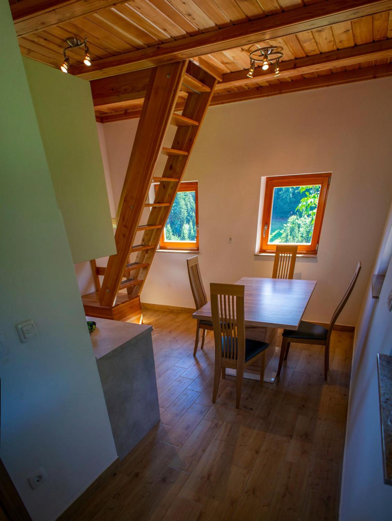 Wooden Chalet - Homestead Vrhovc Zelezniki Bagian luar foto